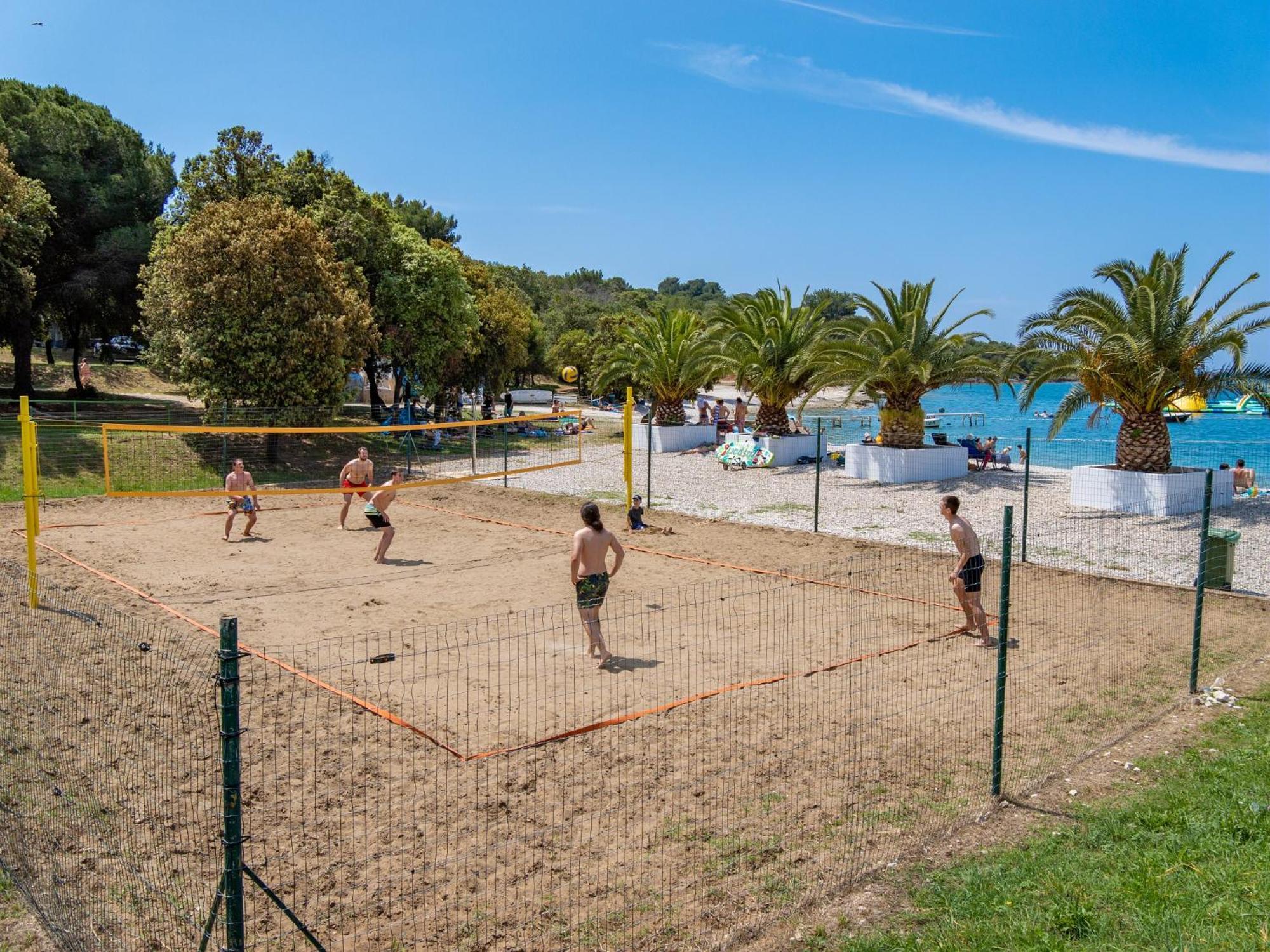 Kamp Eurocamp Mobilhomes At Brioni Sunny *