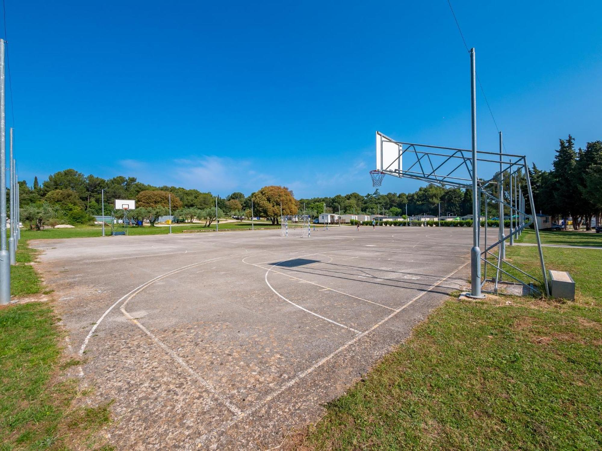 Camping Eurocamp Mobilhomes At Brioni Sunny *