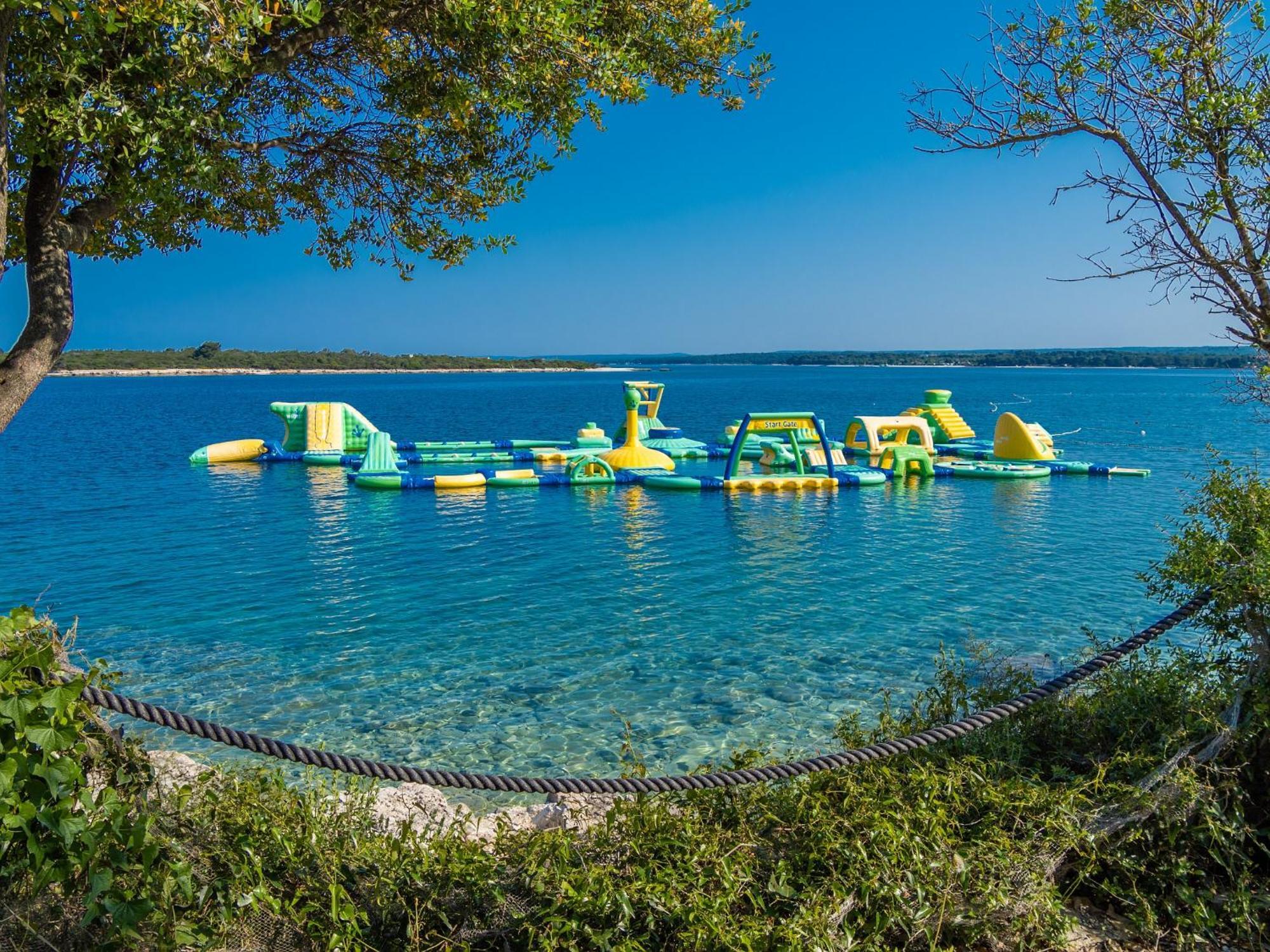 Eurocamp Mobilhomes At Brioni Sunny Camping *